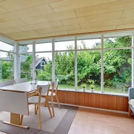 Vakantiehuis Holmger - 500m From The Sea By Interhome *