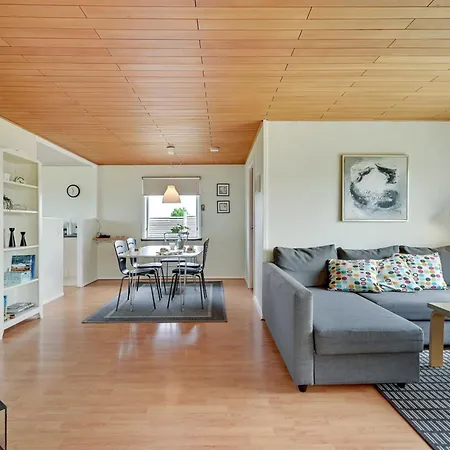 Holmger - 500m From The Sea By Interhome Vakantiehuis